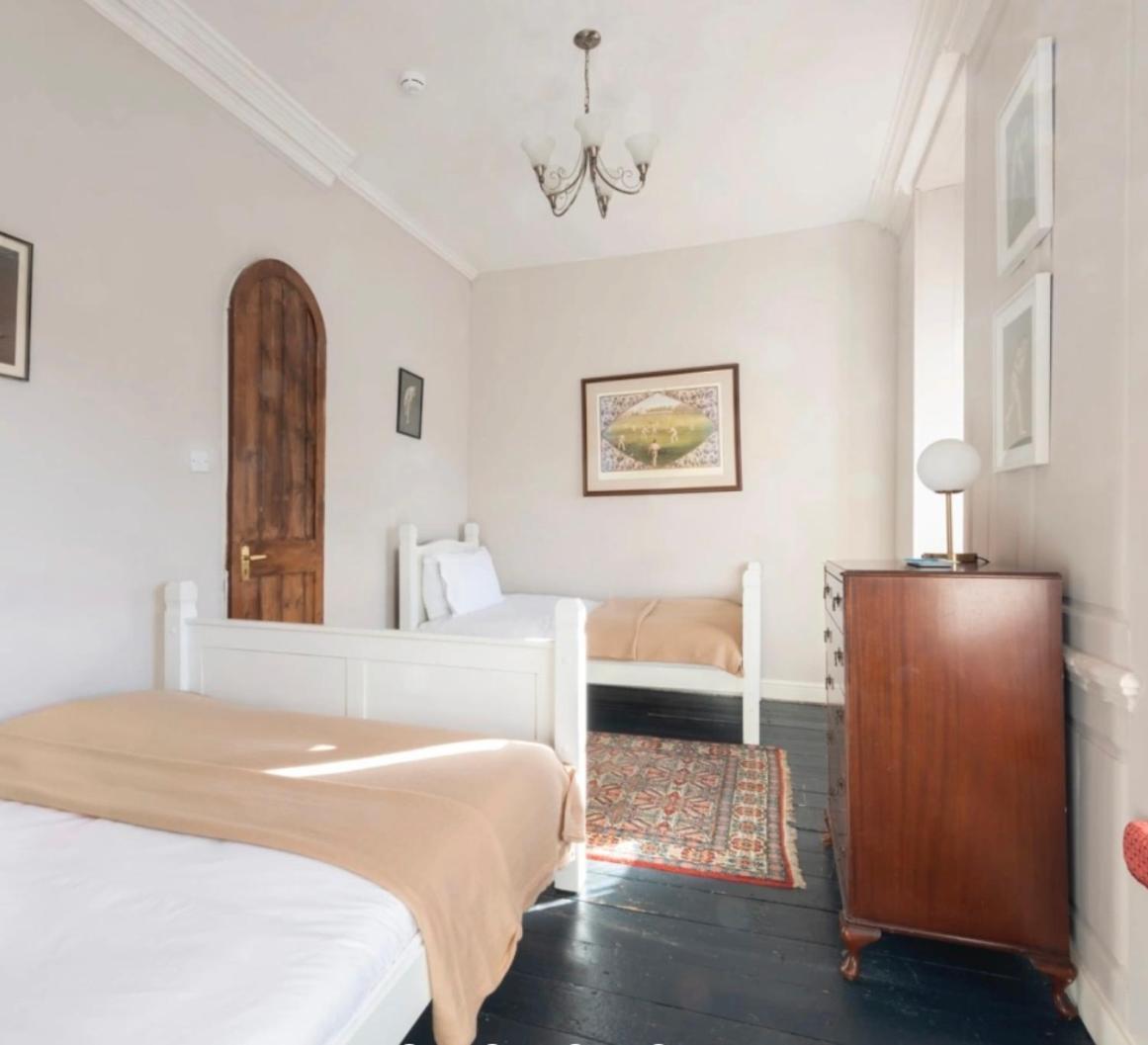مبيت وإفطار شيبتون ماليت Bowlish House المظهر الخارجي الصورة